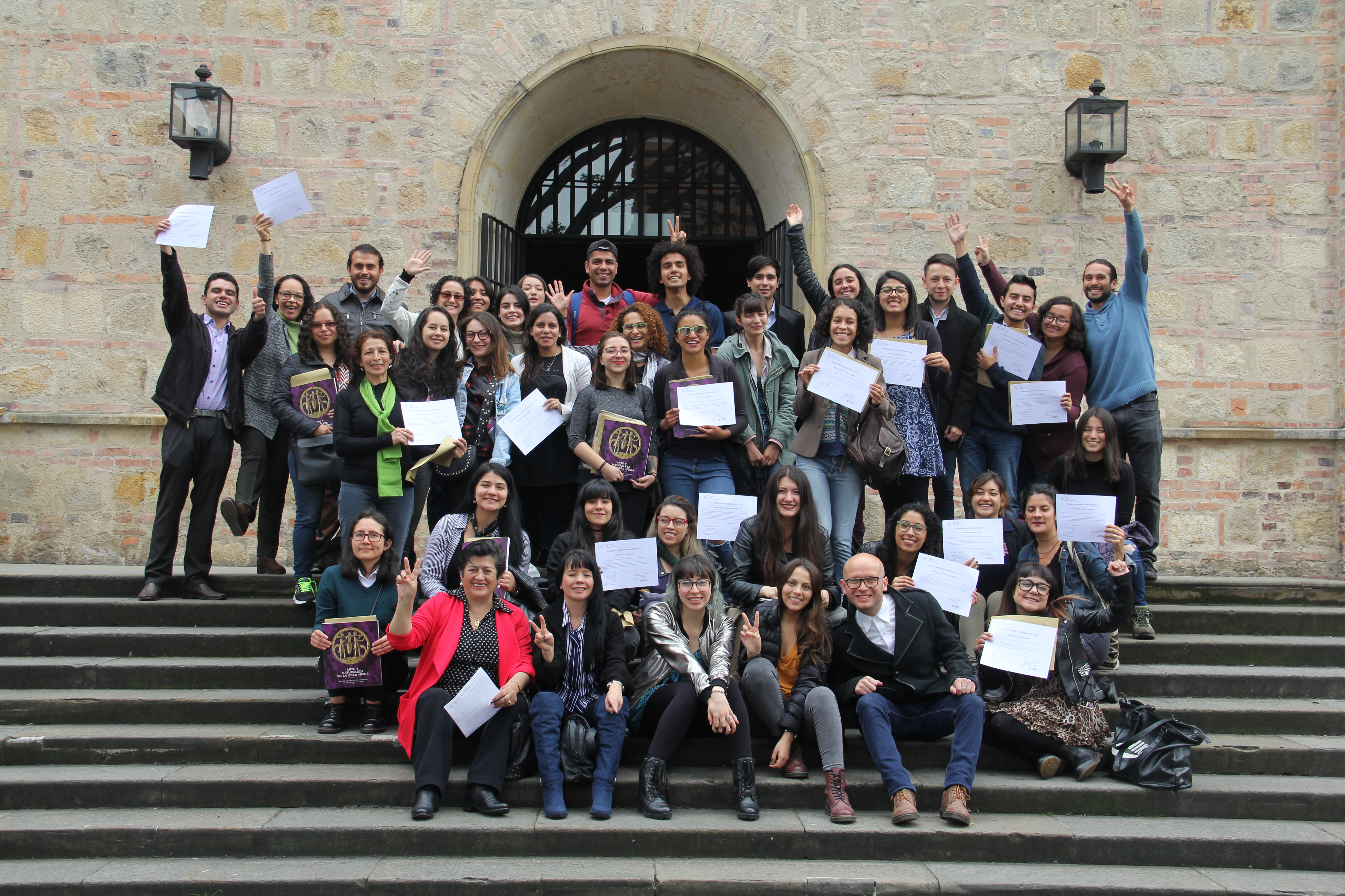 El Museo Nacional de Colombia celebra la graduación de sus voluntarios