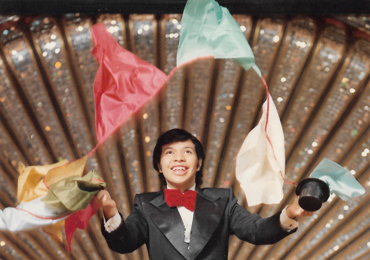 ‘Por arte de magia’: un homenaje a Gustavo Lorgia y a la historia de la magia en Colombia 